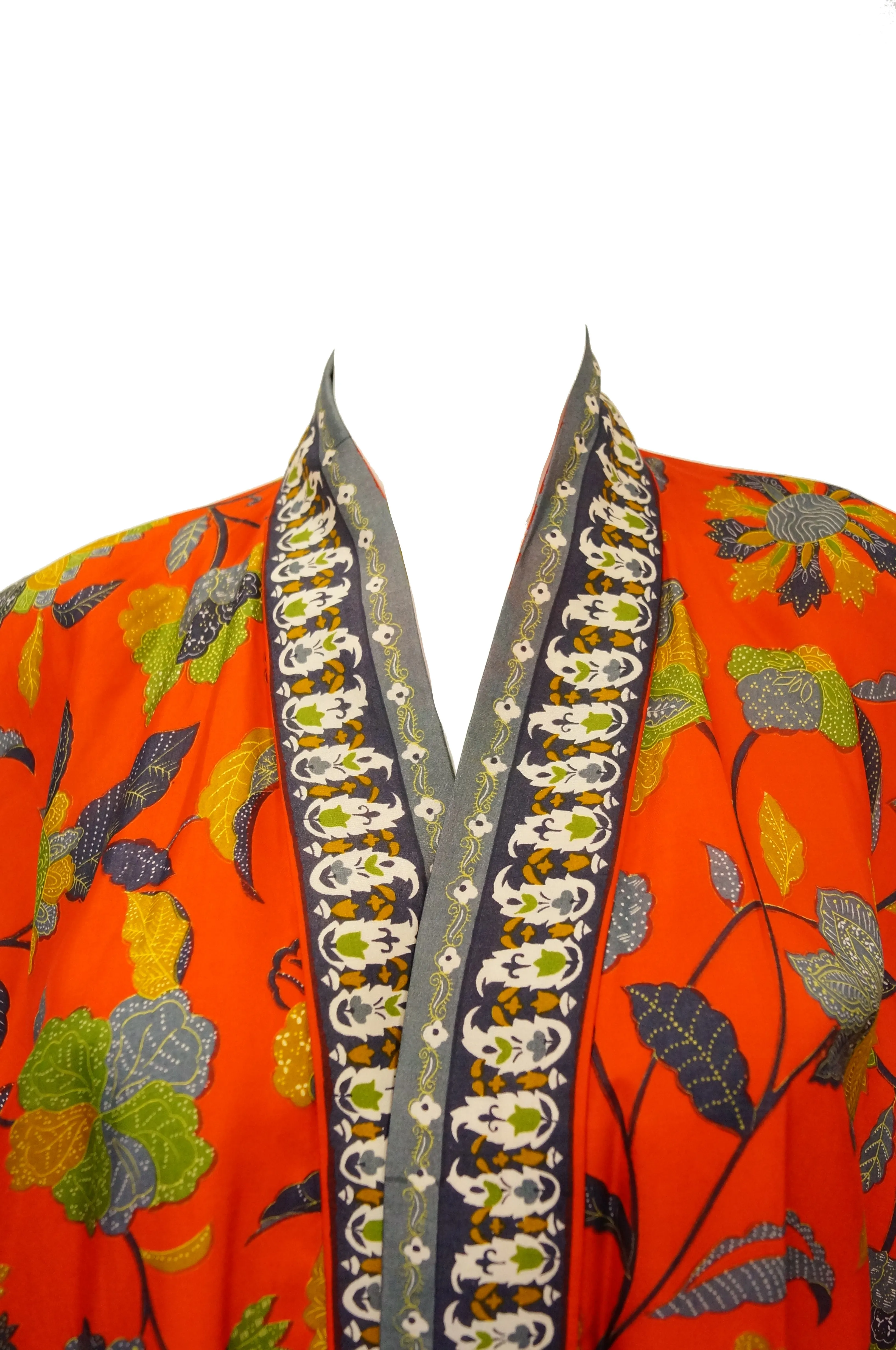 1960s Japanese Red Floral Silk Kimono Two Piece