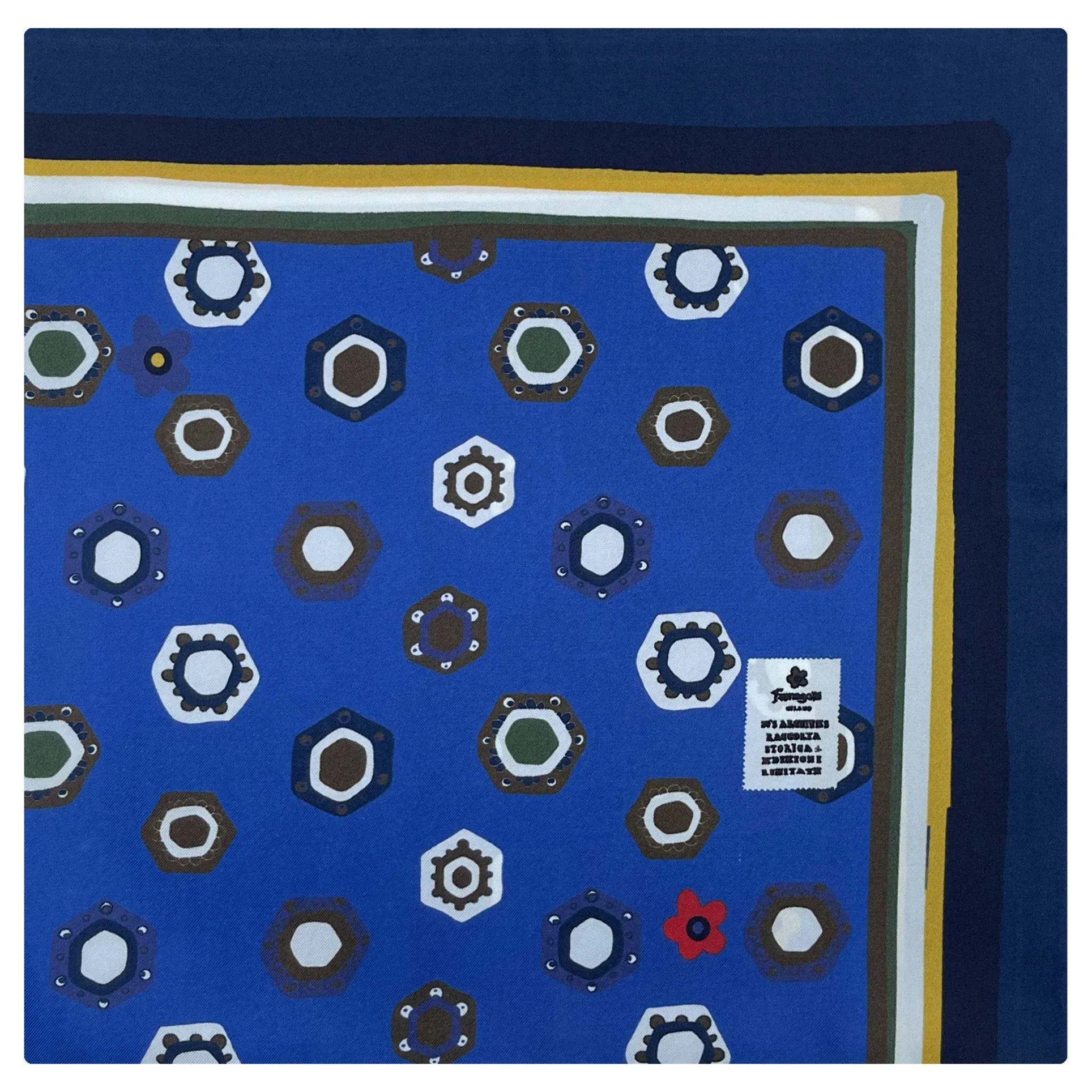 Blue printed diamonds neckerchief